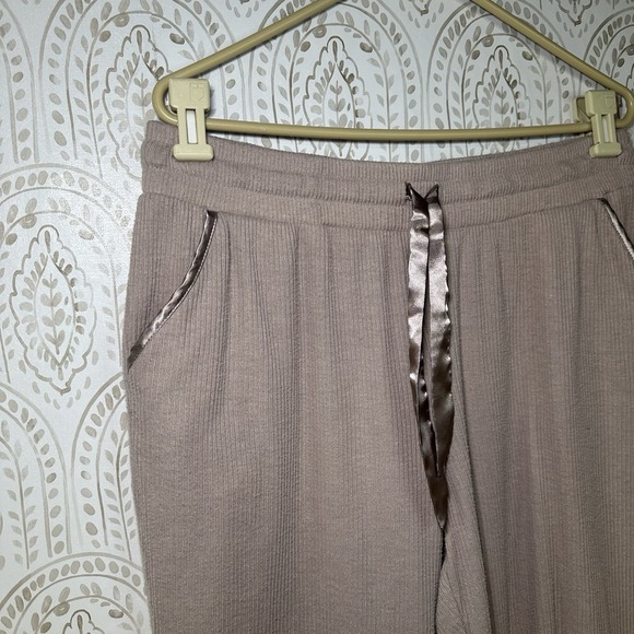 Maurices Womens Size Large Super Soft Cozy Rib Pink Jogger Pants - Picture 3 of 7